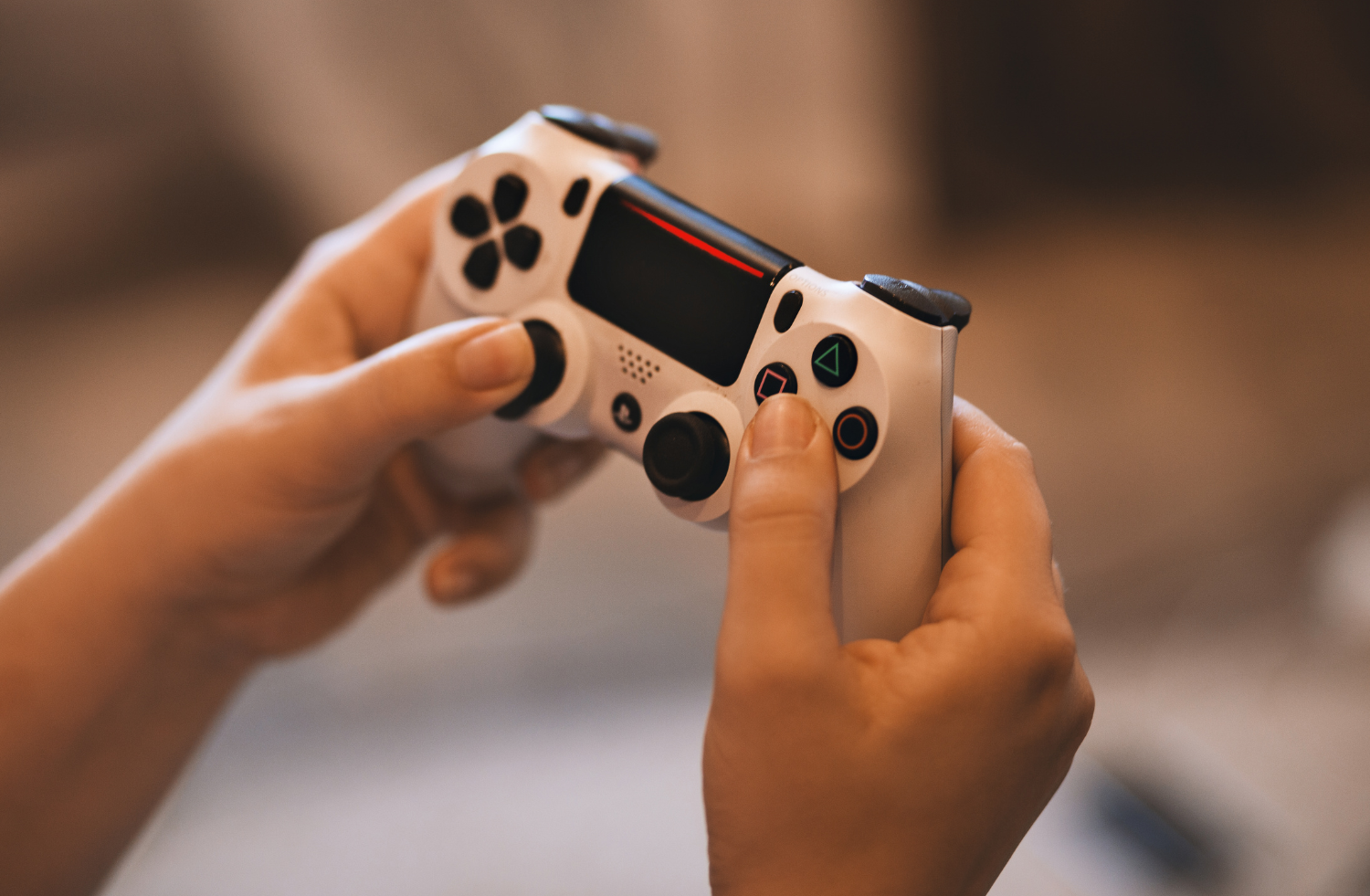 tomb-raider-lara-croft-ia-doblaje